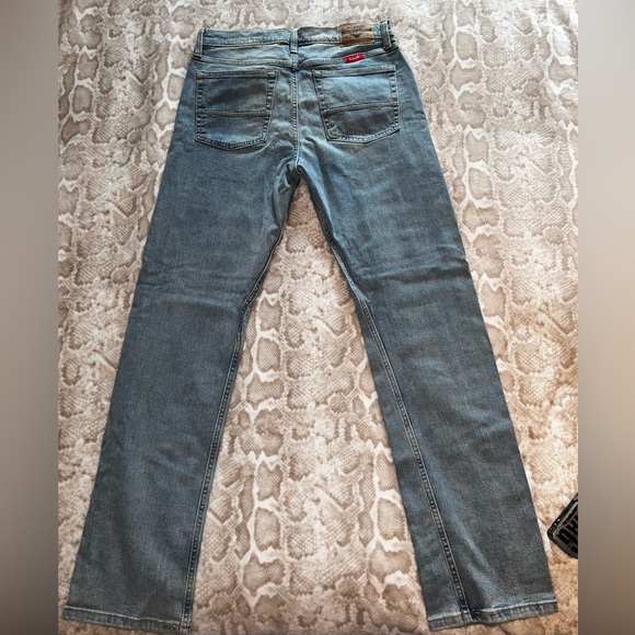 Mens Wrangler “Irregular” Jeans - Picture 2 of 3